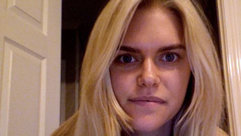 Model Mulling Offer Regarding Plane Accident