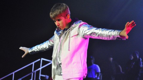 Bieber, Usher, Accused of Nicking Song