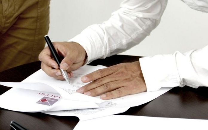 contract (1)-compressed summer associate contract