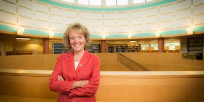 Dean Suzanne Reynolds