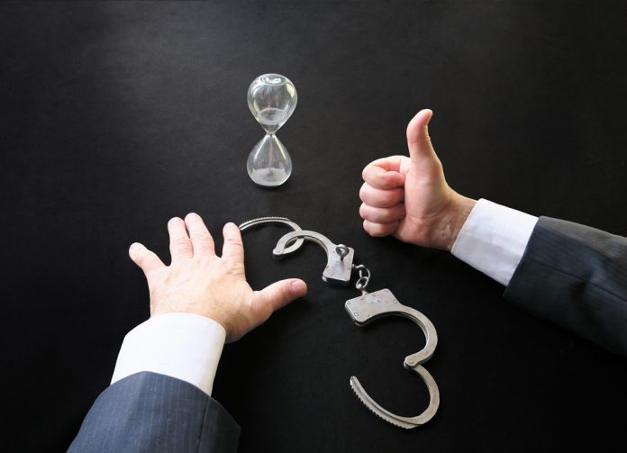 Hands,Unfasten,The,Handcuffs.,Open,Handcuffs,On,The,Male,Hands pro bono lawyers