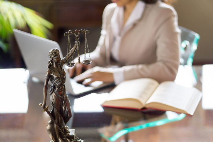 top 10 schools for women women in law