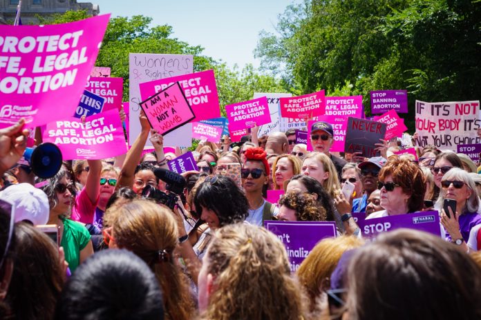 Florida Governor Signs Controversial 6-Week Abortion Ban - What This Means for Women's Rights