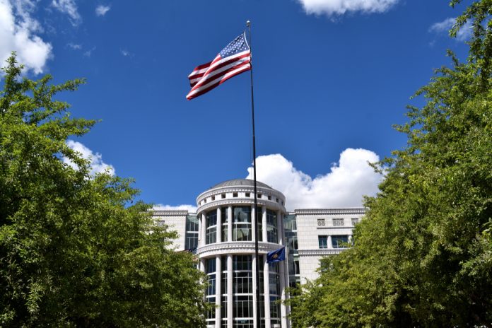 DC Circuit Raises Obstruction Charge Concerns in Jan. 6 Prosecutions but Prevents DOJ from Facing DC CIRCUIT