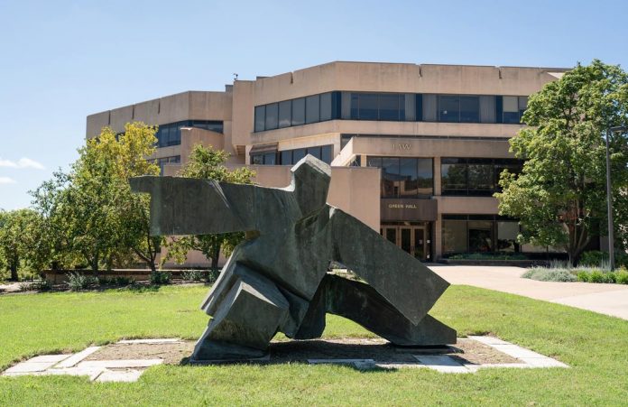 Green-Hall-statue-KU